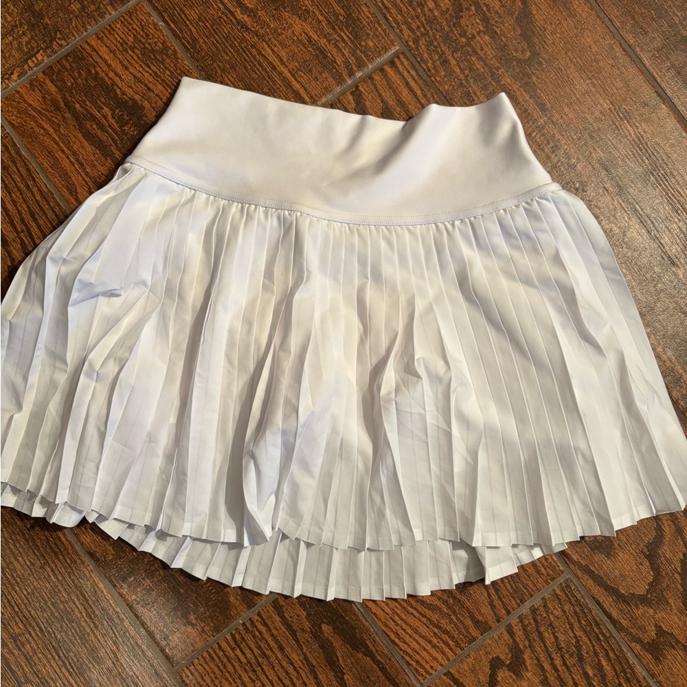 ALO Yoga White Pleated Mini Skirt
